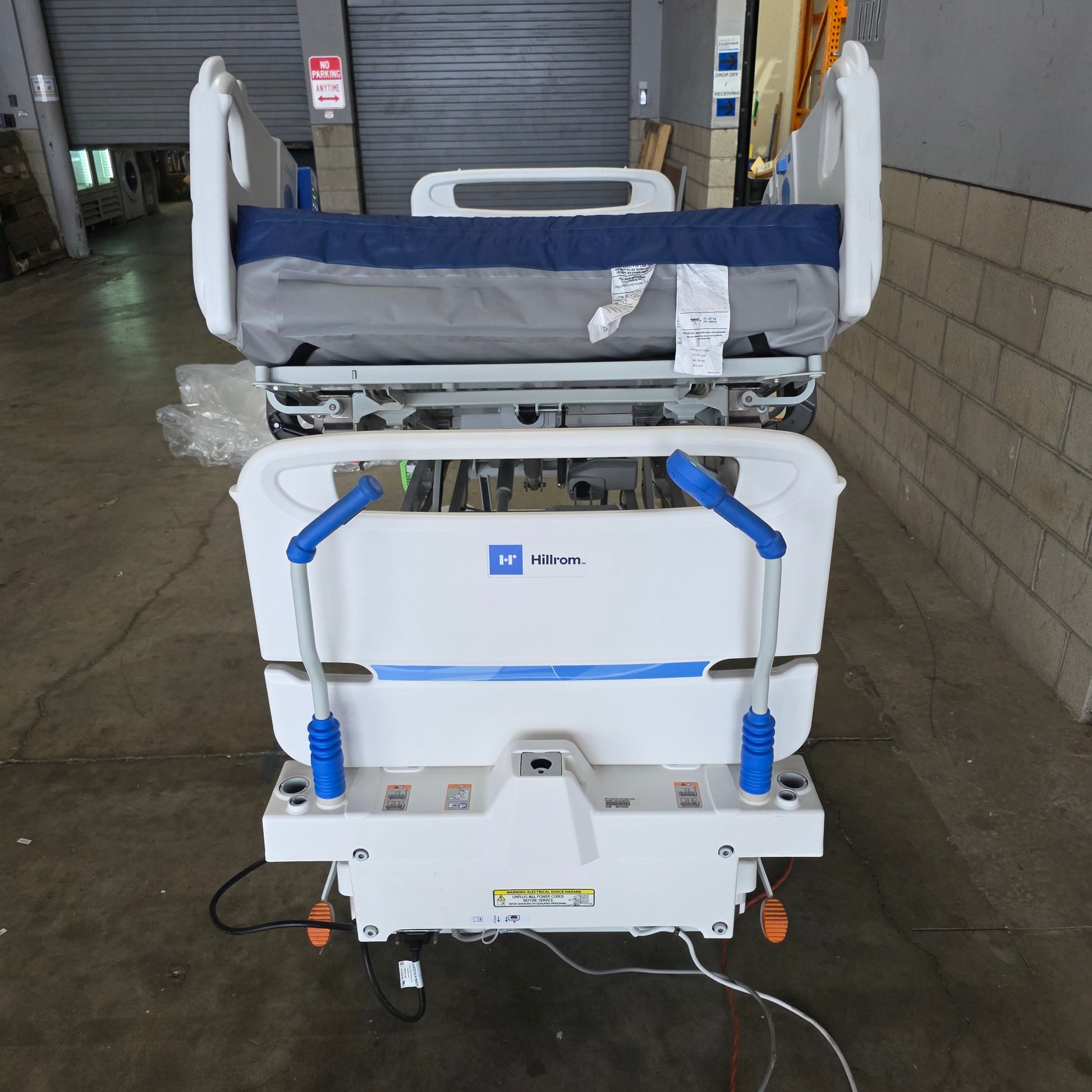Hillrom P7900B Centrella Smart+ Bed w/ Centrella Pro Surface Air Mattr ...